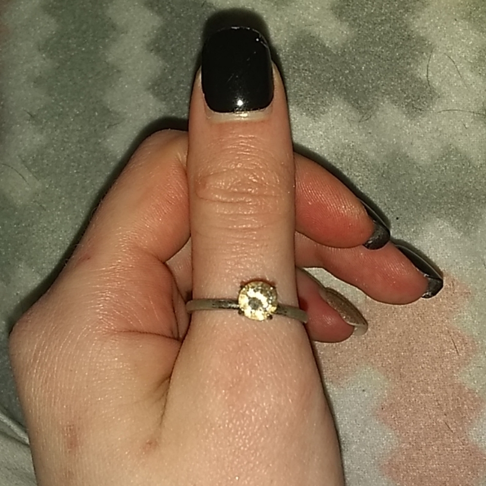 Ring - Picture 3 of 3